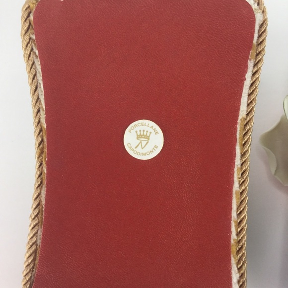 Capodimonte flowers. Excellent condition vintage - Picture 3 of 8